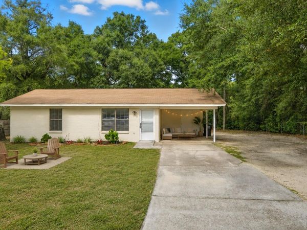 102 Grimes Avenue, Crestview, FL 32536