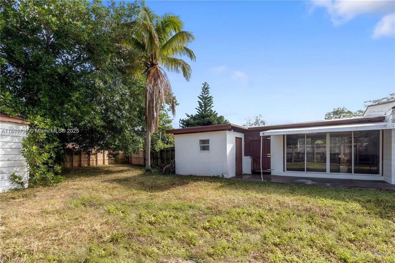 11500 N Miami Ave, Miami, FL 33168 Photo