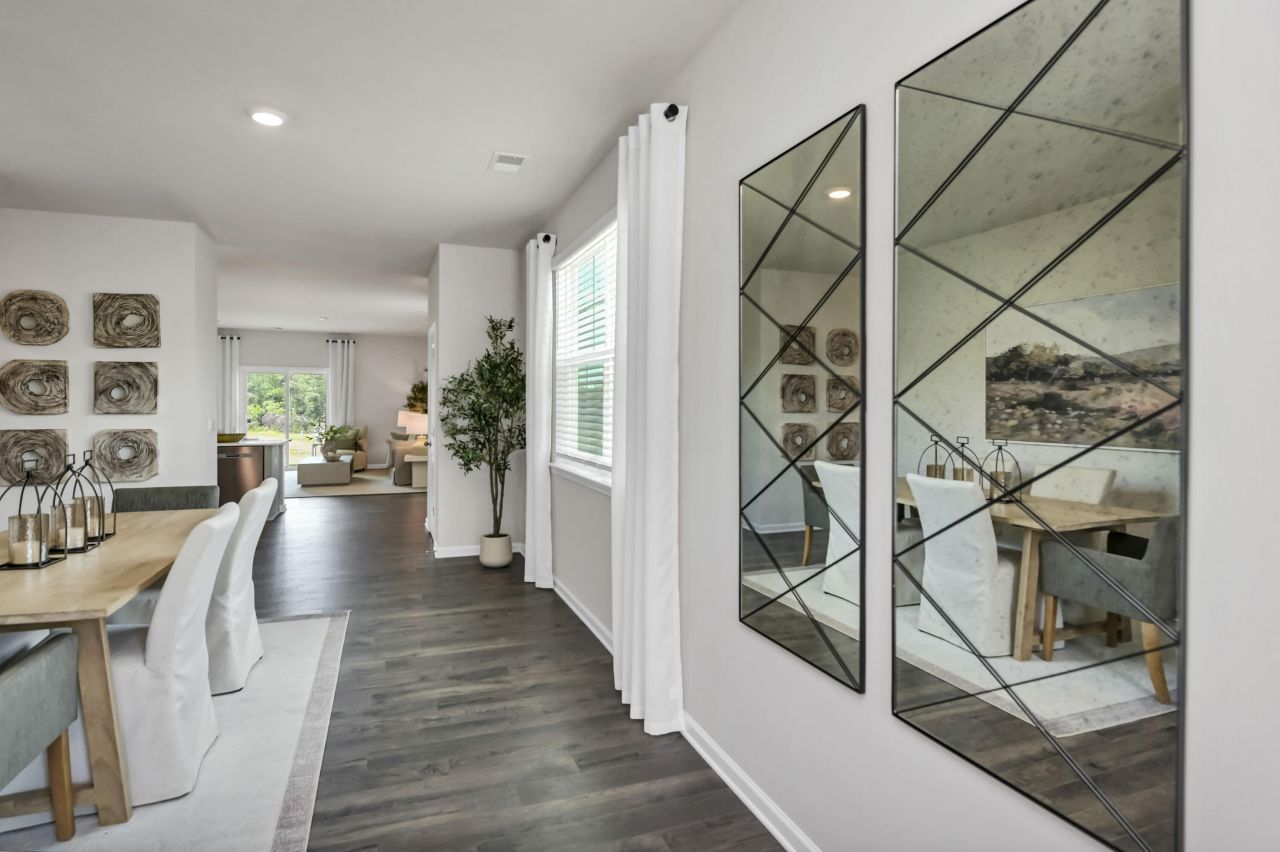 113 Kirkwood Court Photo 4