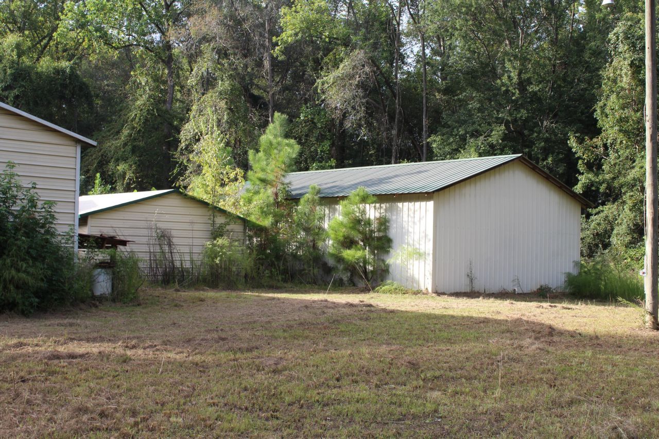 338 Browning Road Photo 10