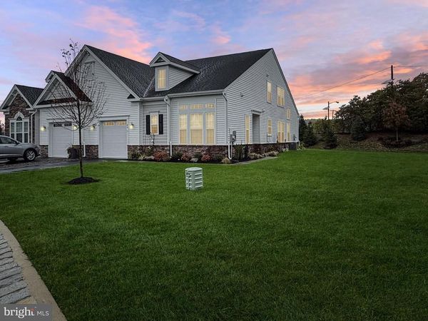 84 BRIDGE BOULEVARD, MOUNT HOLLY, NJ 08060