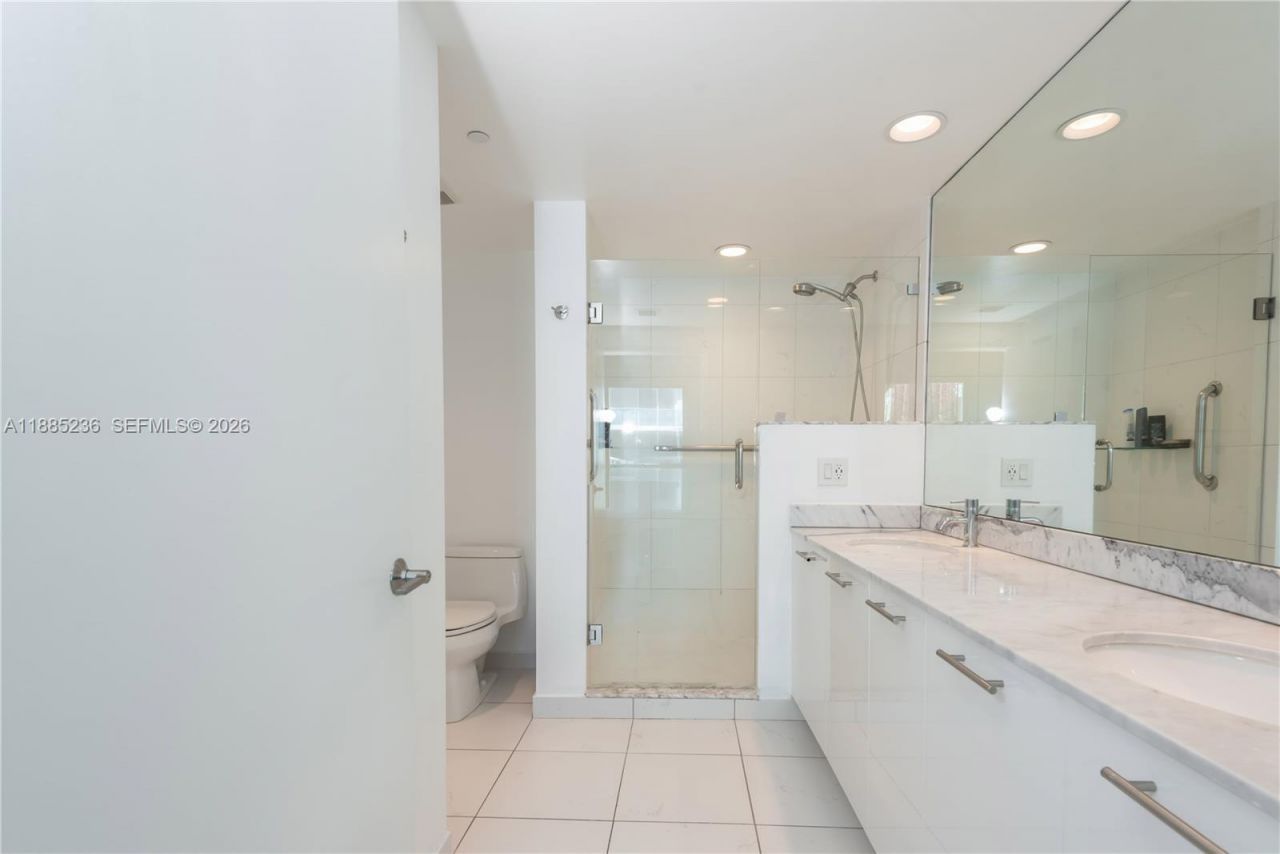 55 SE 6th St, Unit 3403, Miami, FL 33131 Photo