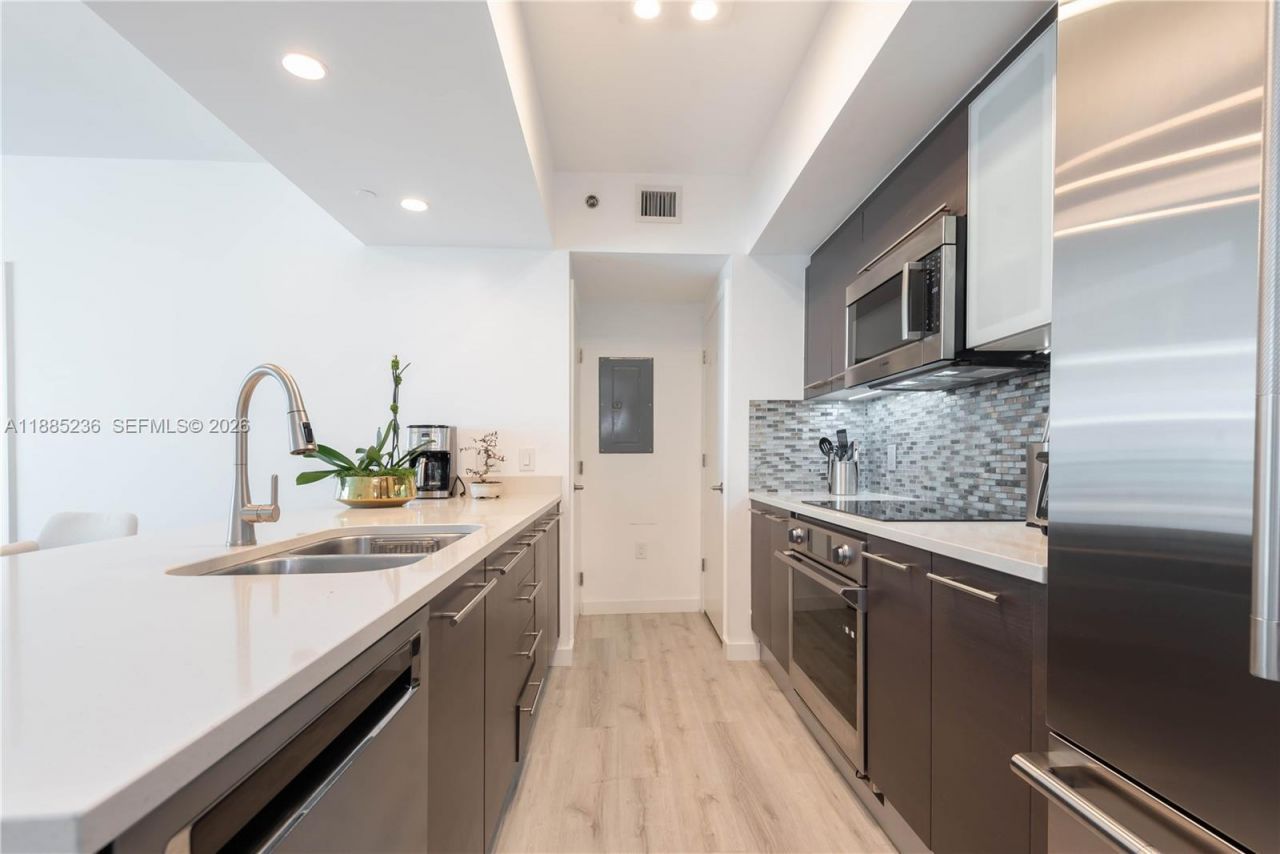 55 SE 6th St, Unit 3403, Miami, FL 33131 Photo