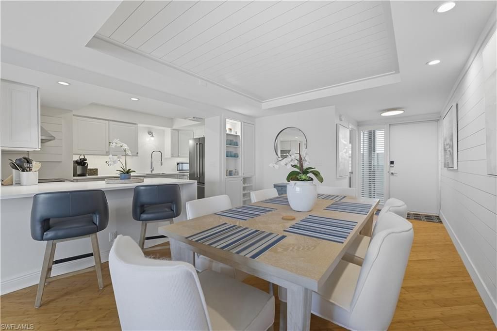 3443 Gulf Shore Blvd N, Unit 711, Naples, FL 34103 Photo