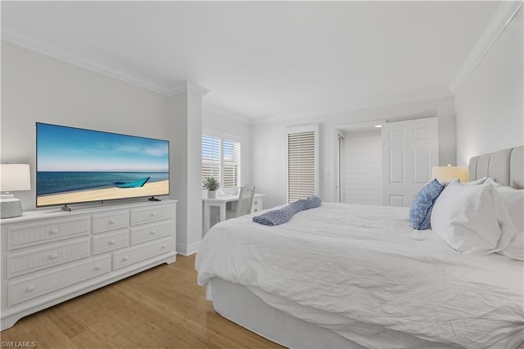 3443 Gulf Shore Blvd N, Unit 711, Naples, FL 34103 Photo