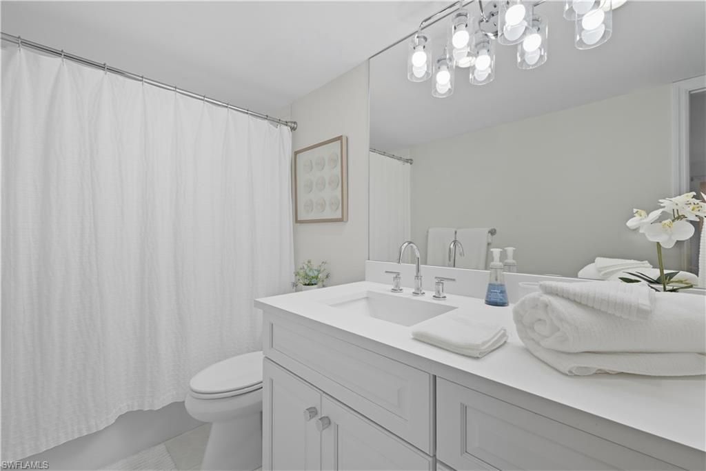 3443 Gulf Shore Blvd N, Unit 711, Naples, FL 34103 Photo