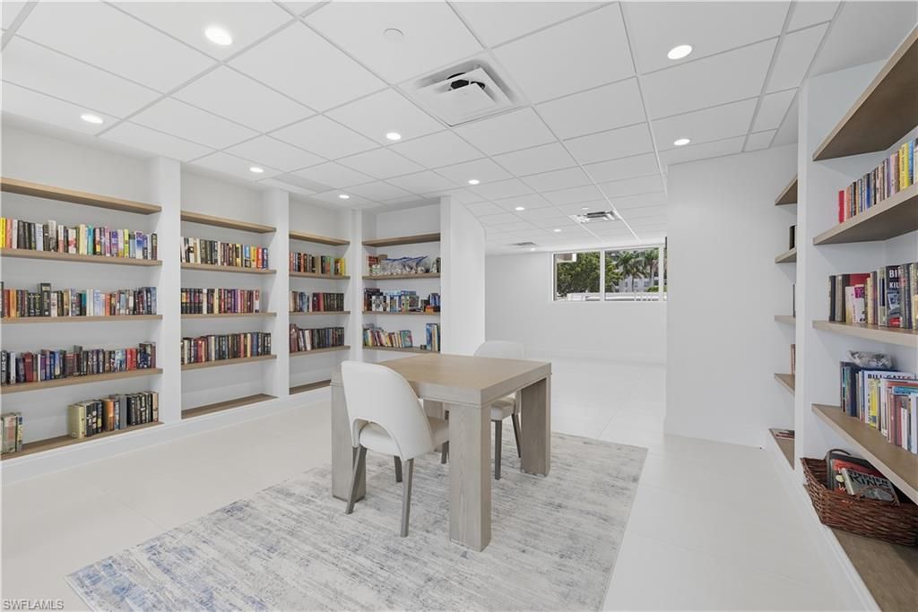 3443 Gulf Shore Blvd N, Unit 711, Naples, FL 34103 Photo