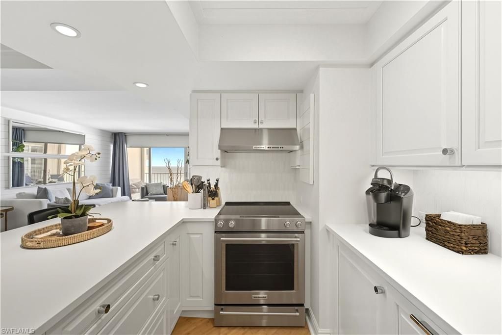 3443 Gulf Shore Blvd N, Unit 711, Naples, FL 34103 Photo