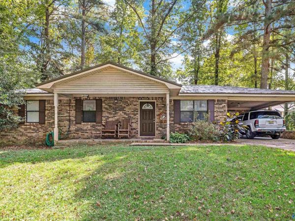 205 Greenwood Avenue, Boaz, AL 35957