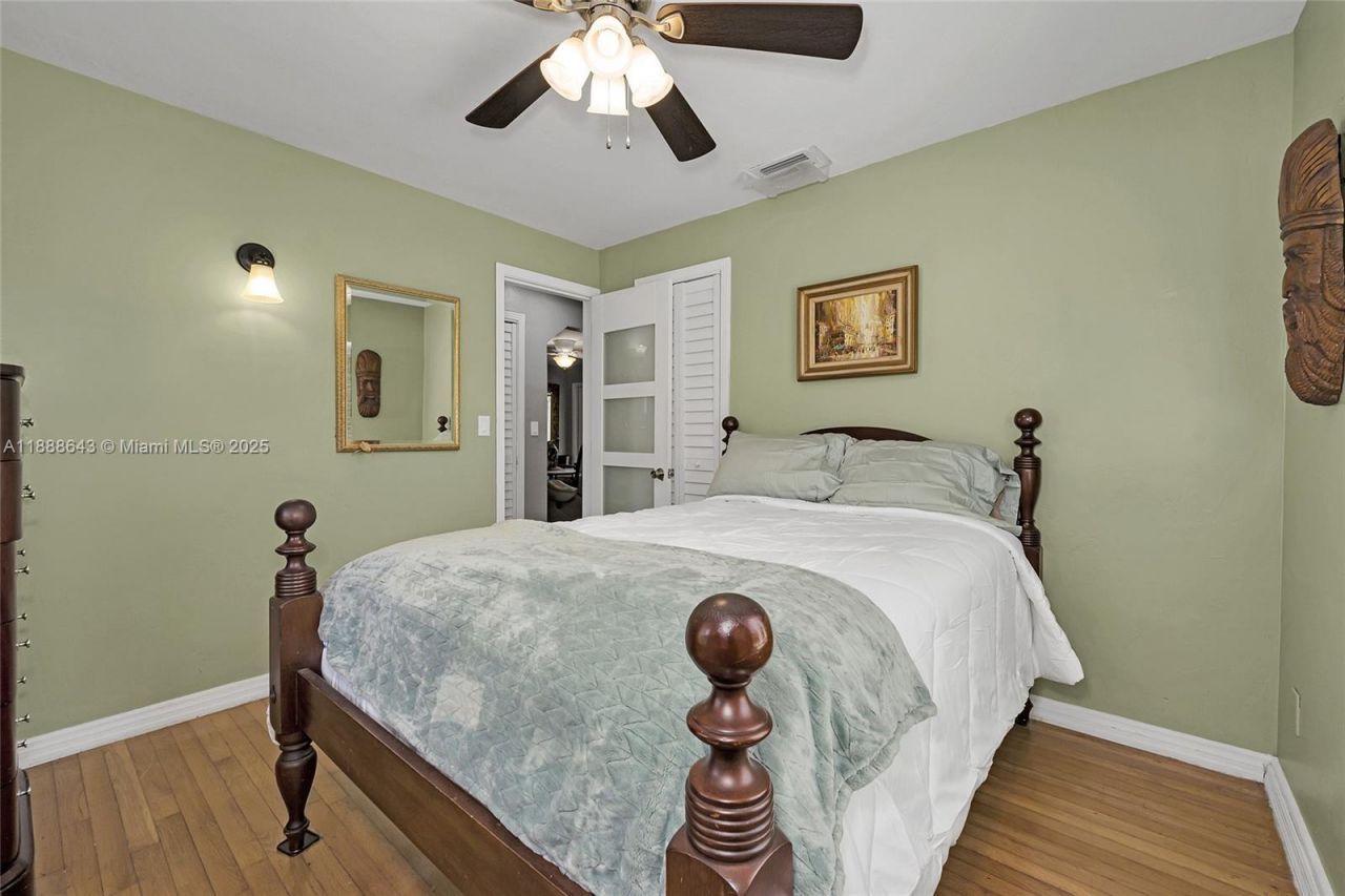 824 NE 17th Ct, Fort Lauderdale, FL 33305 Photo