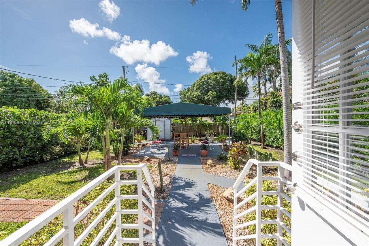 824 NE 17th Ct, Fort Lauderdale, FL 33305 Photo