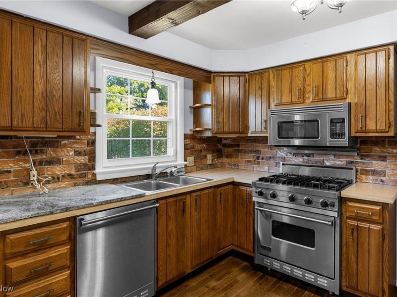 6137 Acatello Place, Poland, OH 44514 Photo 13