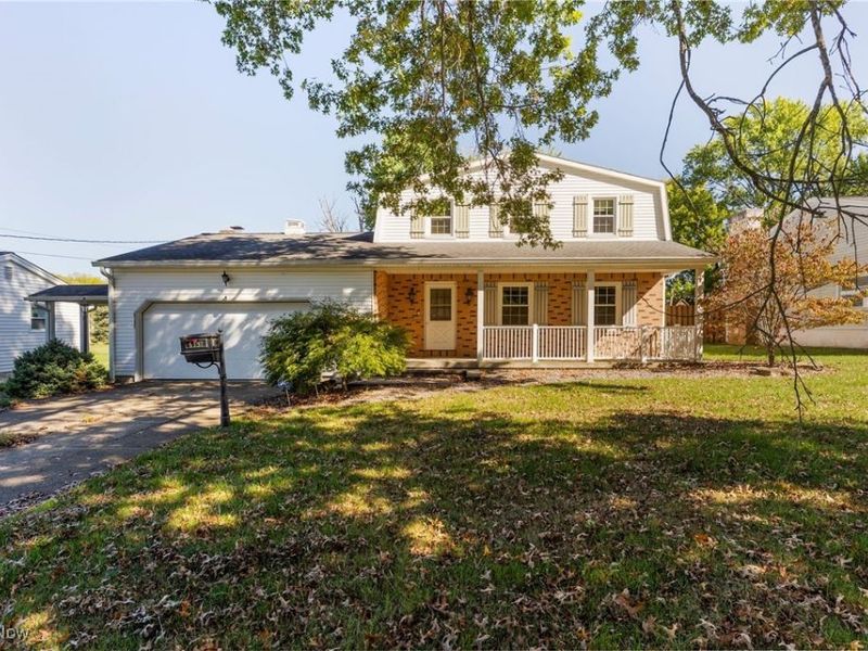 6137 Acatello Place, Poland, OH 44514 Photo 2