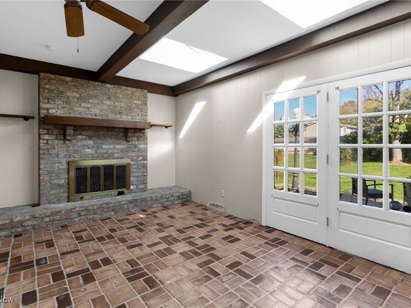 6137 Acatello Place, Poland, OH 44514 Photo 9