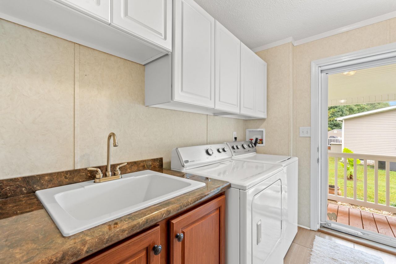 4385 Erie Dr. Photo 21