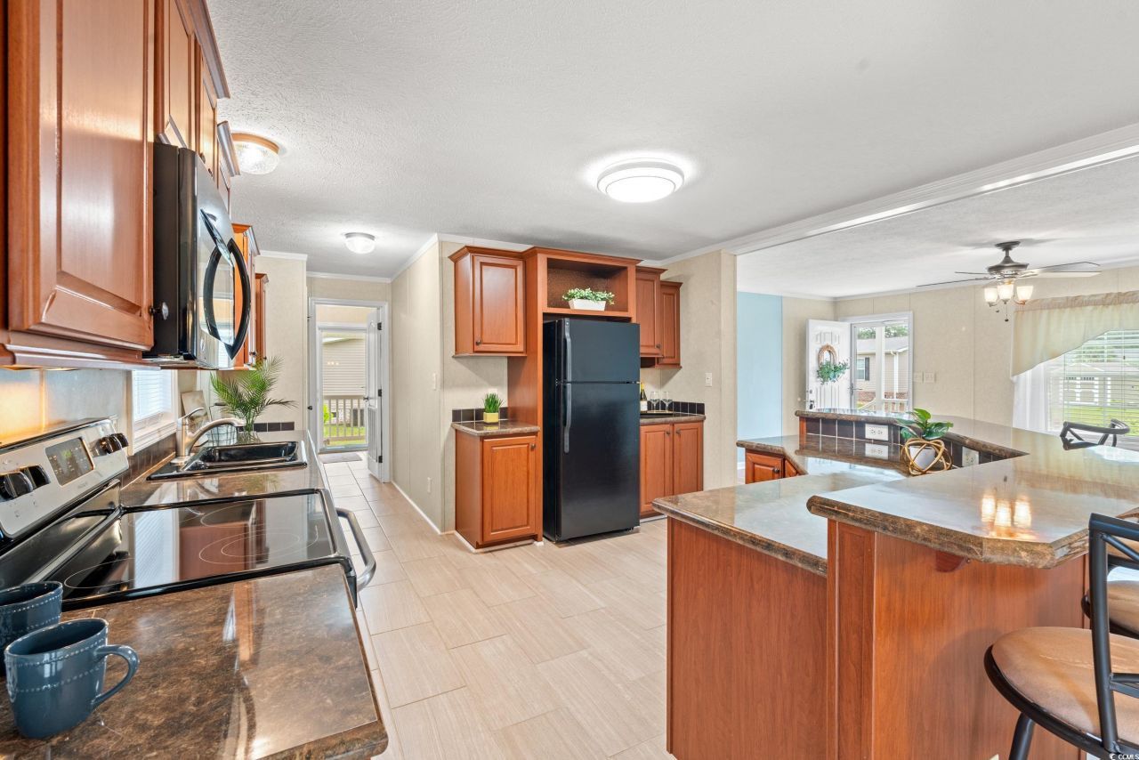 4385 Erie Dr. Photo 9