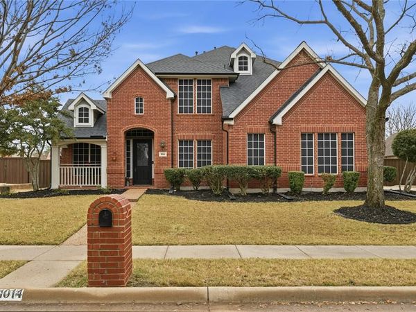 1014 Amesbury Drive, Murphy, TX 75094