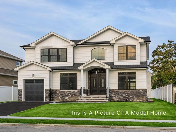 2500 1st Avenue, East Meadow, NY 11554