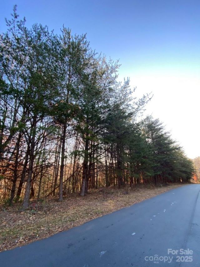 1420 Windemere Lane, Hickory, NC 28602 Main Photo