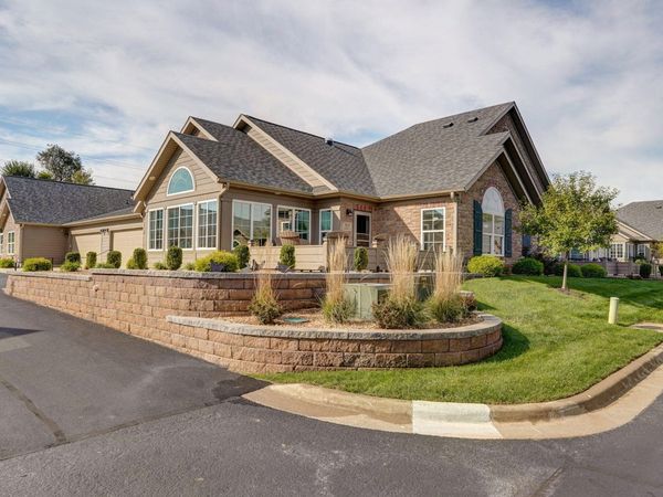 824 E Kings Mead Circle, Unit 1, Nixa, MO 65714