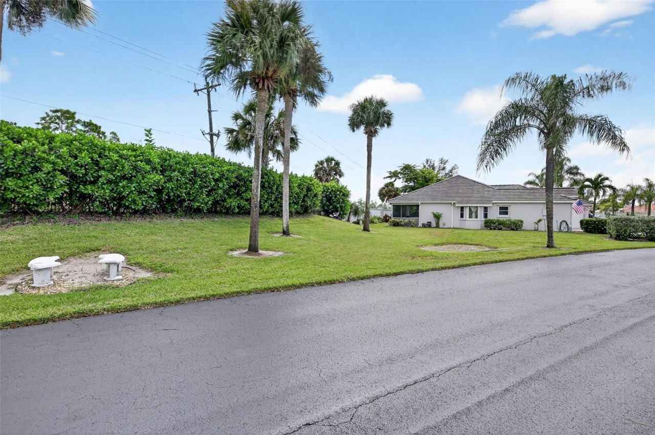 2070 King Tarpon Drive, Punta Gorda, FL 33955 Photo