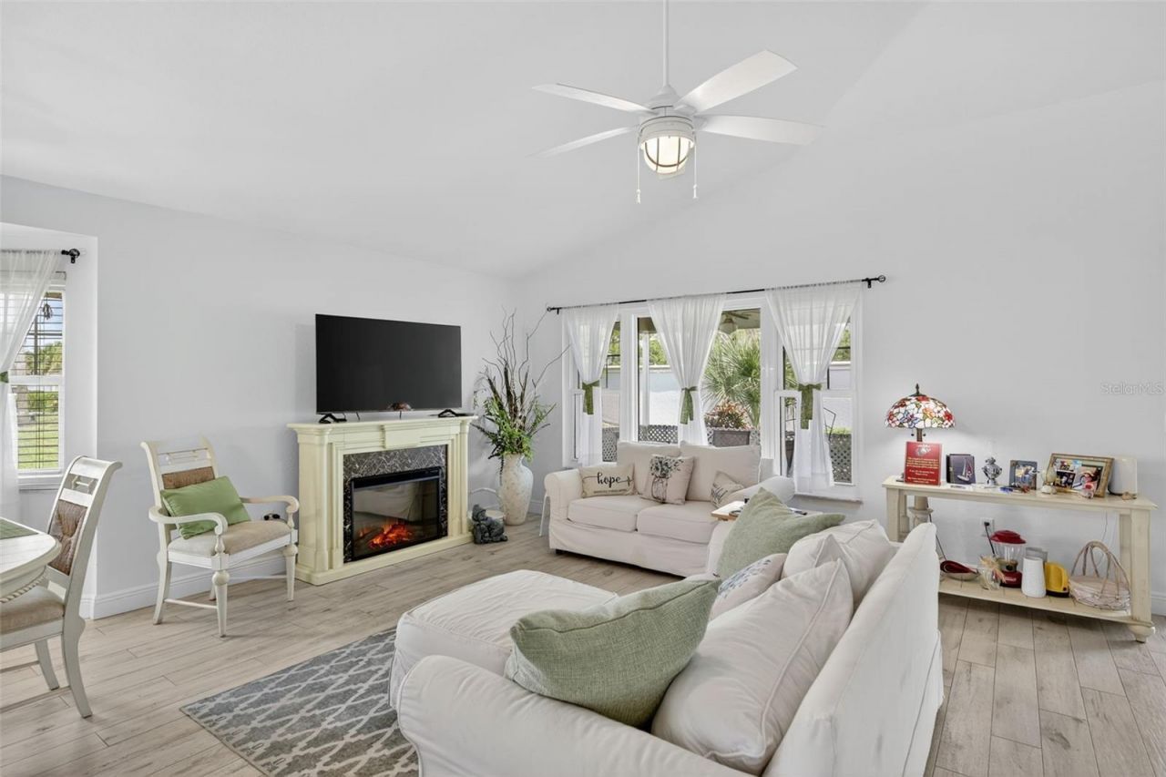 2070 King Tarpon Drive, Punta Gorda, FL 33955 Photo