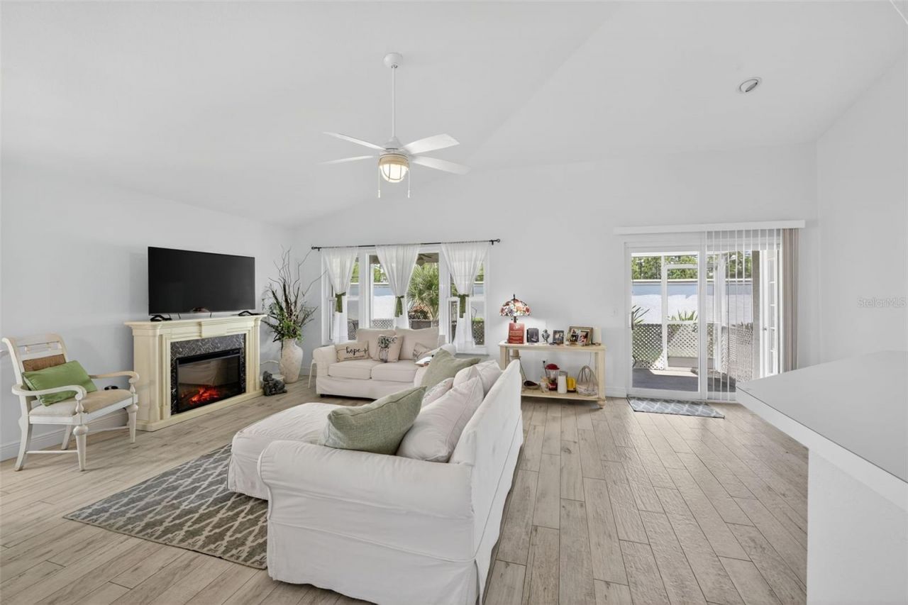 2070 King Tarpon Drive, Punta Gorda, FL 33955 Photo