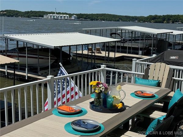 59 Ginger Point, Lake Ozark, MO 65049