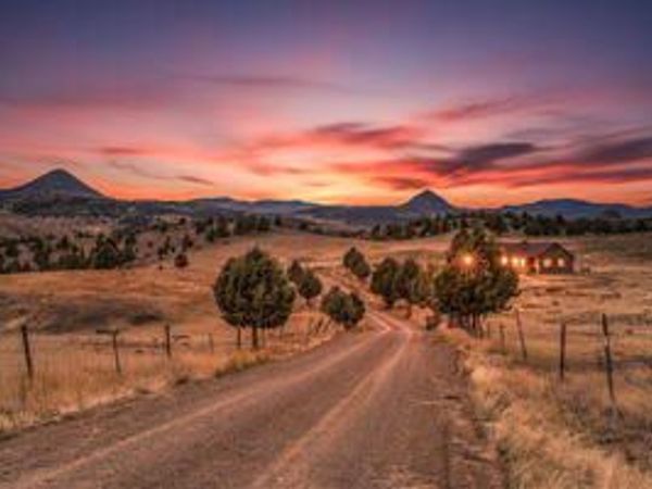 19369 US 26, Mitchell, OR 97750