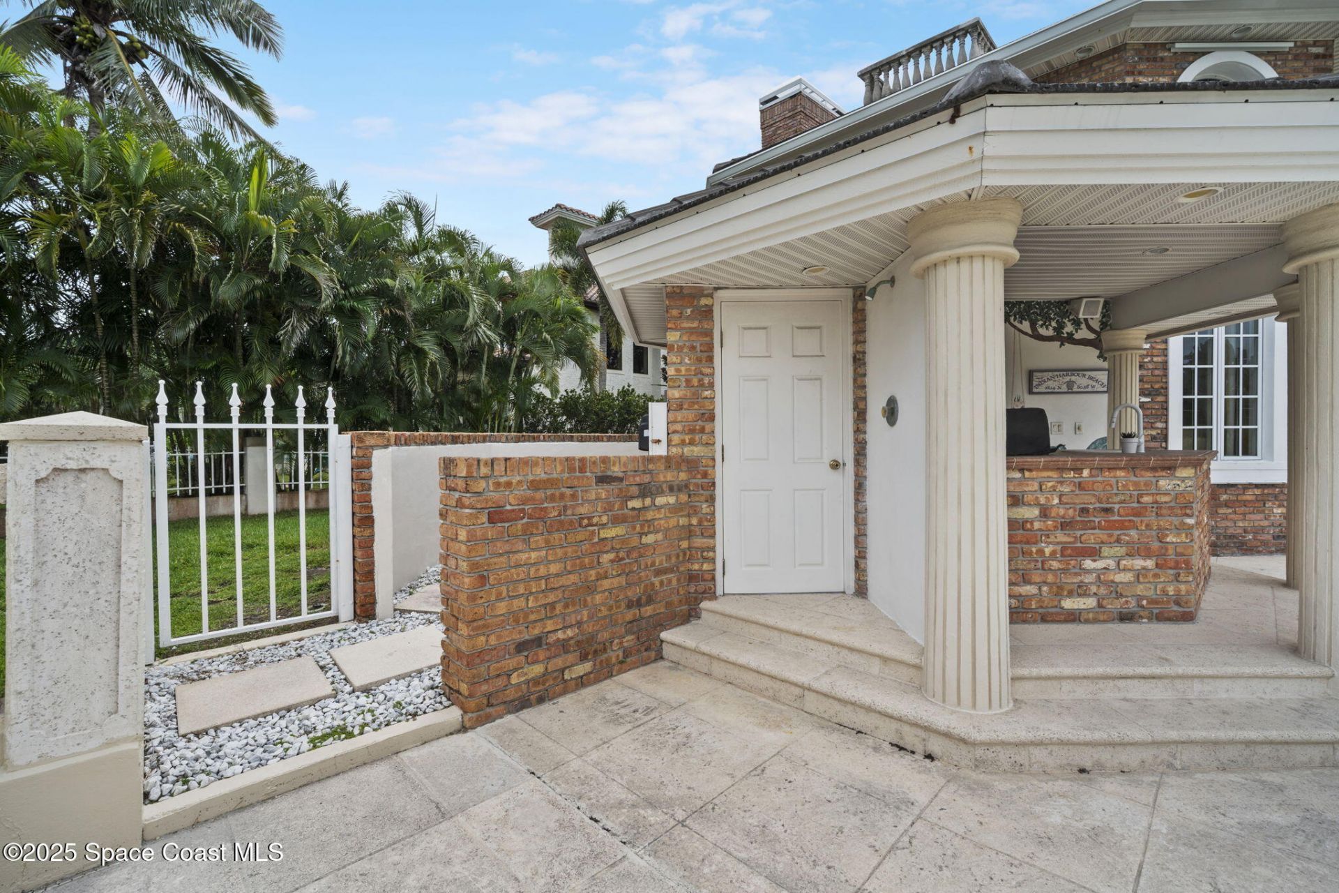 142 Lansing Island Drive, Indian Harbor Beach, FL 32937 Photo