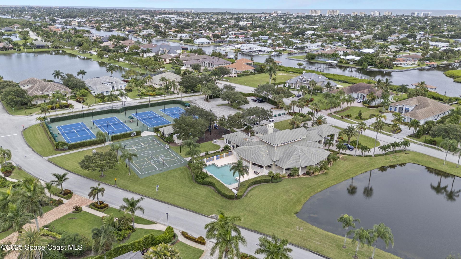 142 Lansing Island Drive, Indian Harbor Beach, FL 32937 Photo