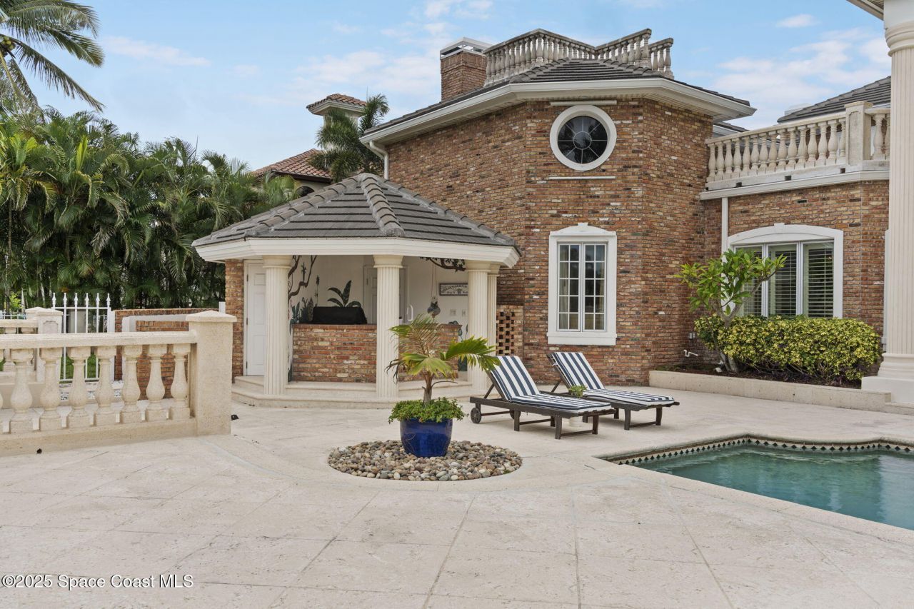 142 Lansing Island Drive, Indian Harbor Beach, FL 32937 Photo