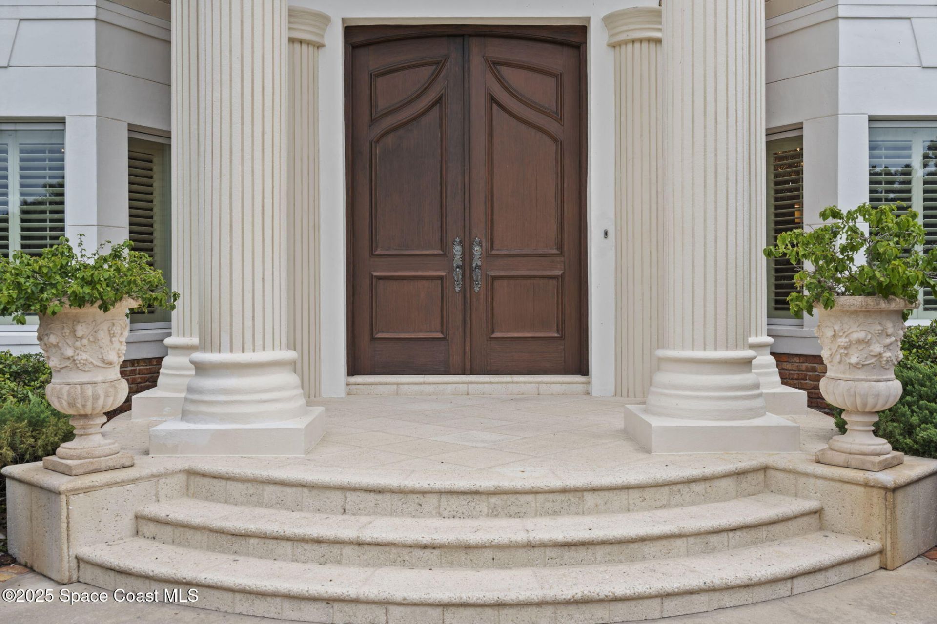 142 Lansing Island Drive, Indian Harbor Beach, FL 32937 Photo