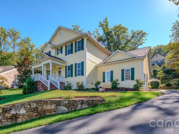 16 La Rue Court, Biltmore Lake, NC 28715