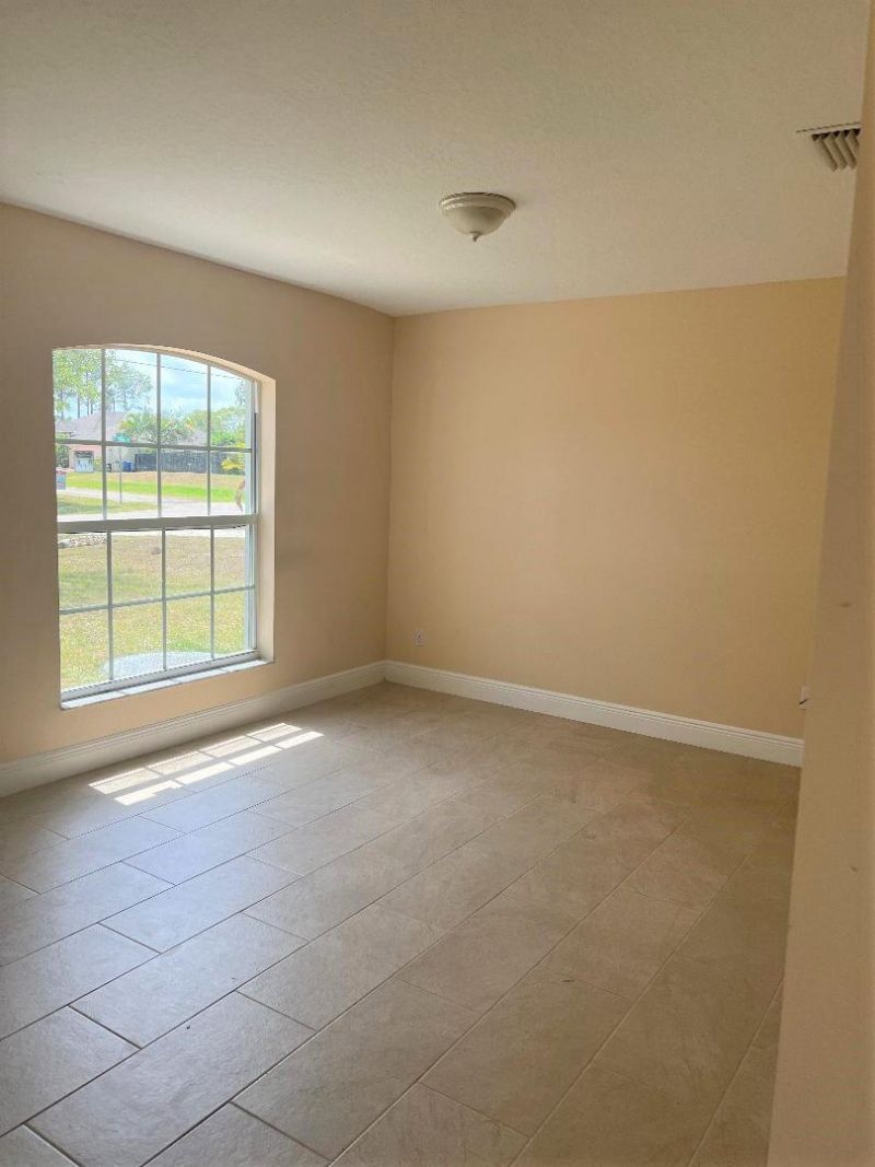 355 SW Fairway Avenue, Port Saint Lucie, FL 34983 Photo
