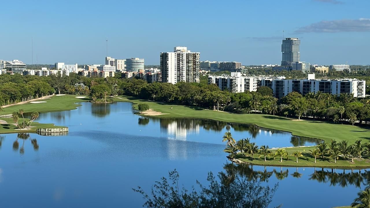 20185 E Country Club Drive, Unit 1209, Aventura, FL 33180 Photo