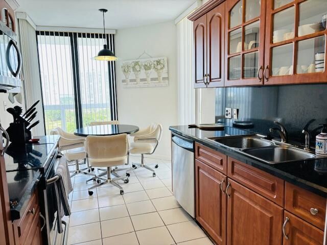 20185 E Country Club Drive, Unit 1209, Aventura, FL 33180 Photo