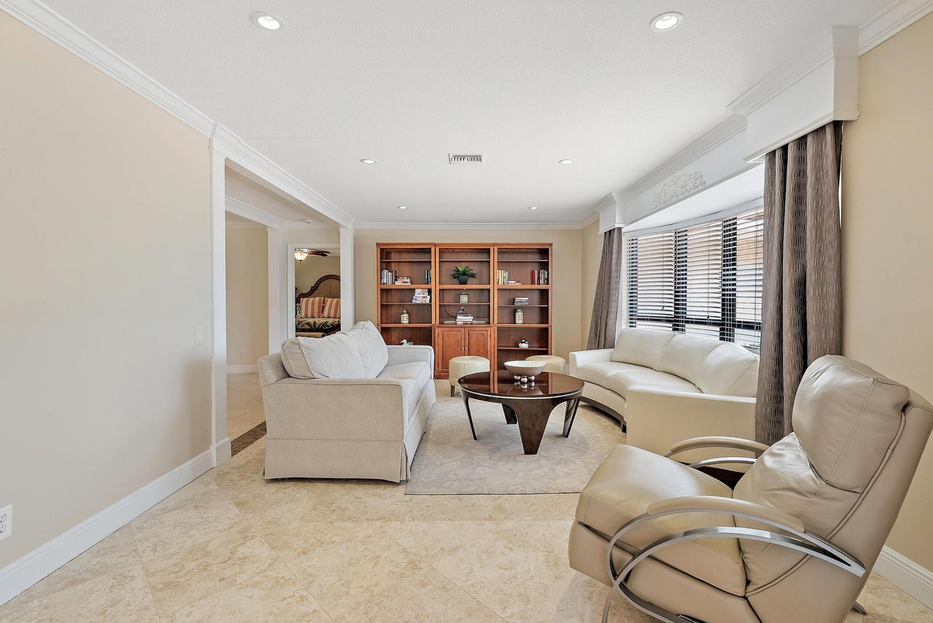 16 Thurston Drive, Palm Beach Gardens, FL 33418 Photo