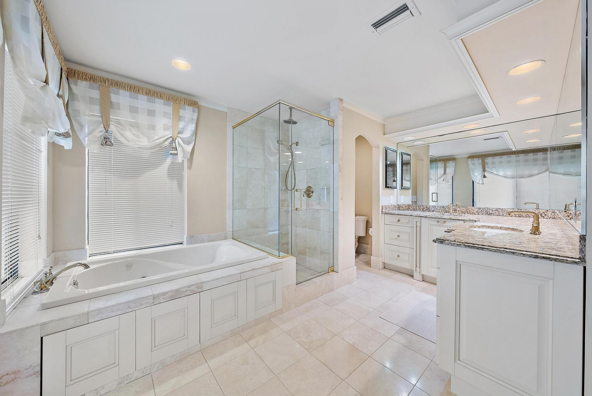 16 Thurston Drive, Palm Beach Gardens, FL 33418 Photo