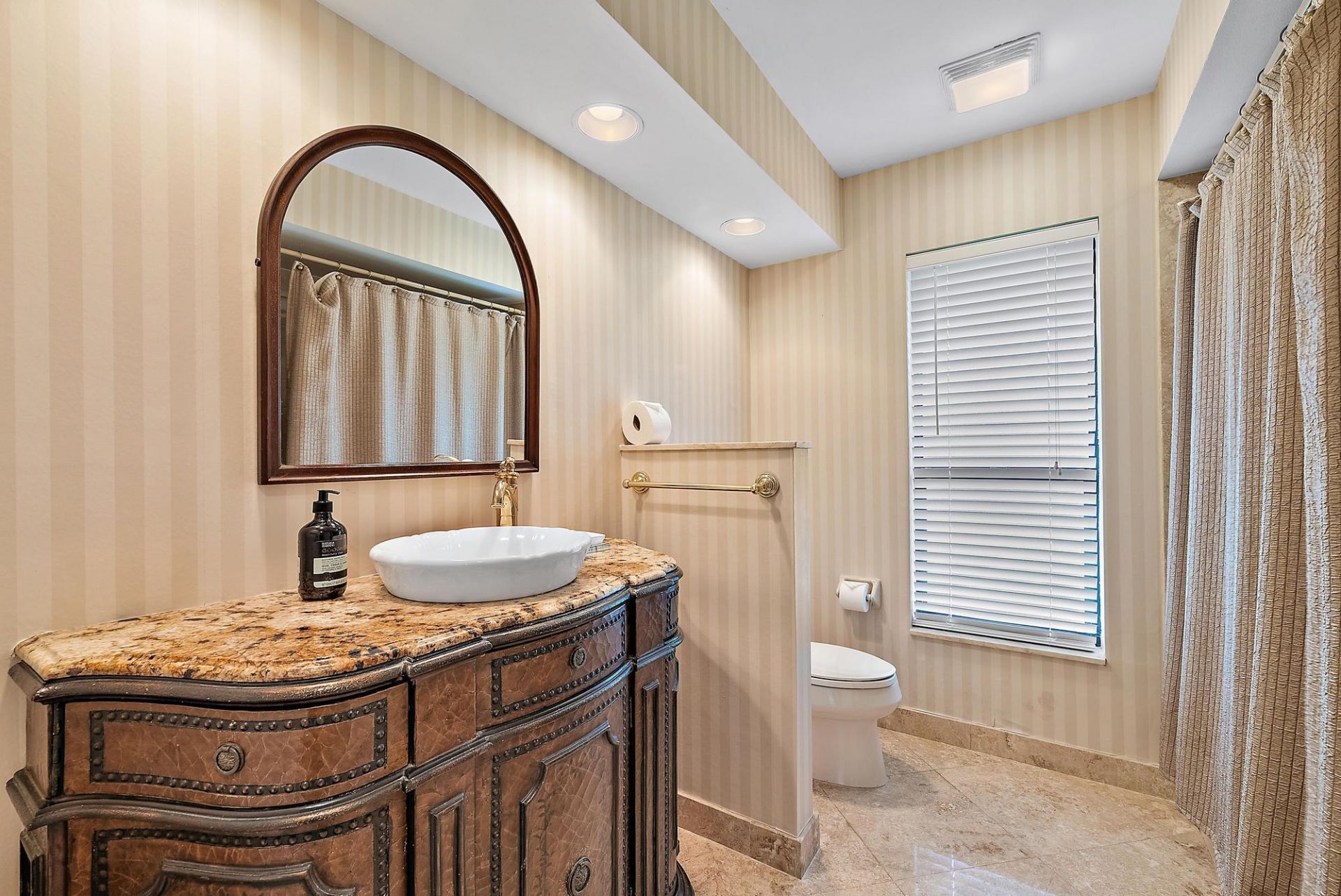 16 Thurston Drive, Palm Beach Gardens, FL 33418 Photo