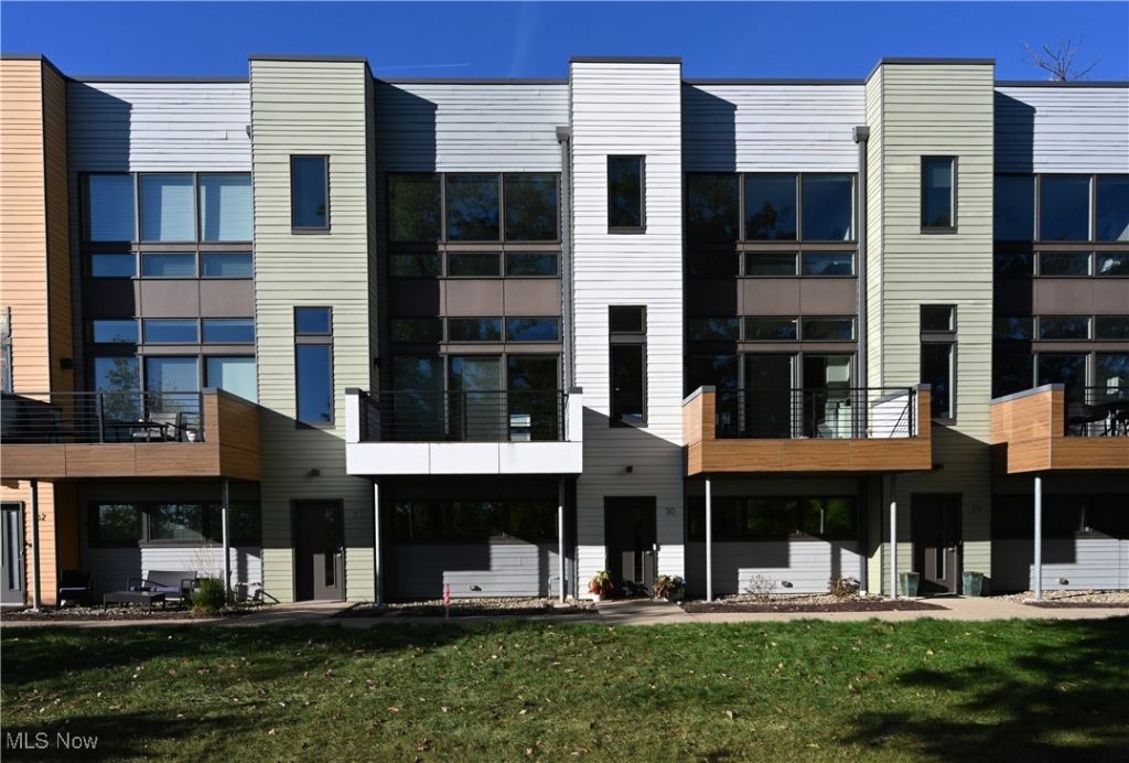 18875 Riversouth, Fairview Park, OH 44126