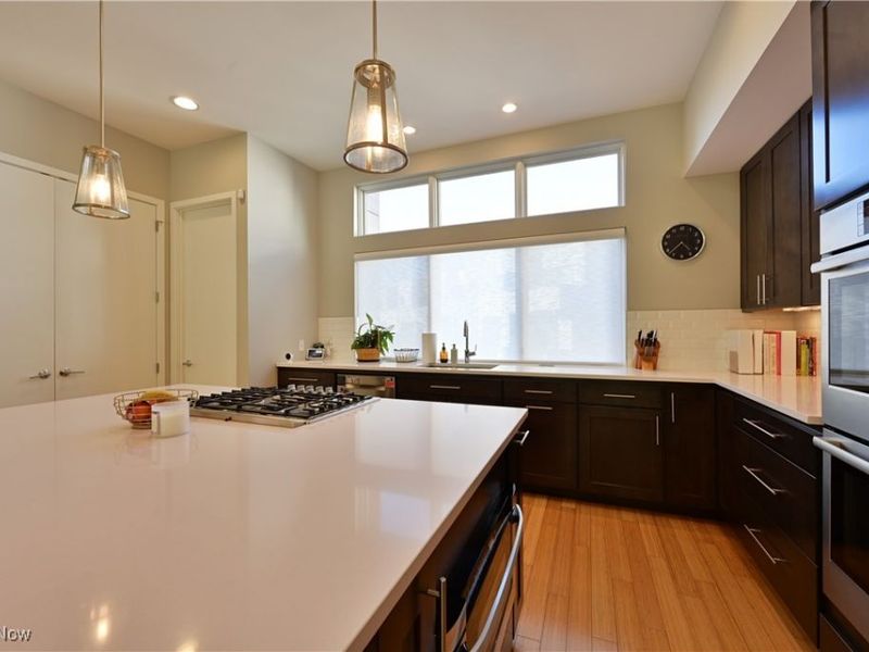 18875 Riversouth, Unit 30, Fairview Park, OH 44126 Photo 11