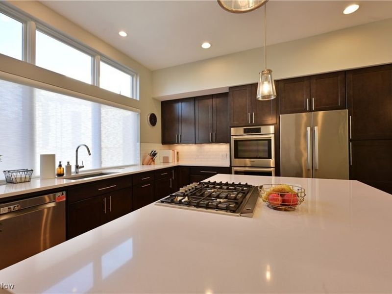 18875 Riversouth, Unit 30, Fairview Park, OH 44126 Photo 16