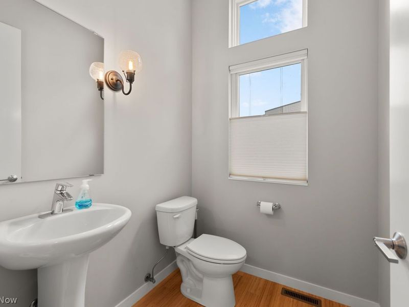 18875 Riversouth, Unit 30, Fairview Park, OH 44126 Photo 22