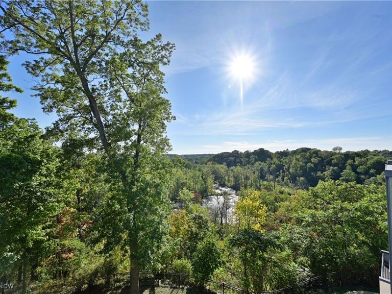 18875 Riversouth, Unit 30, Fairview Park, OH 44126 Photo 30