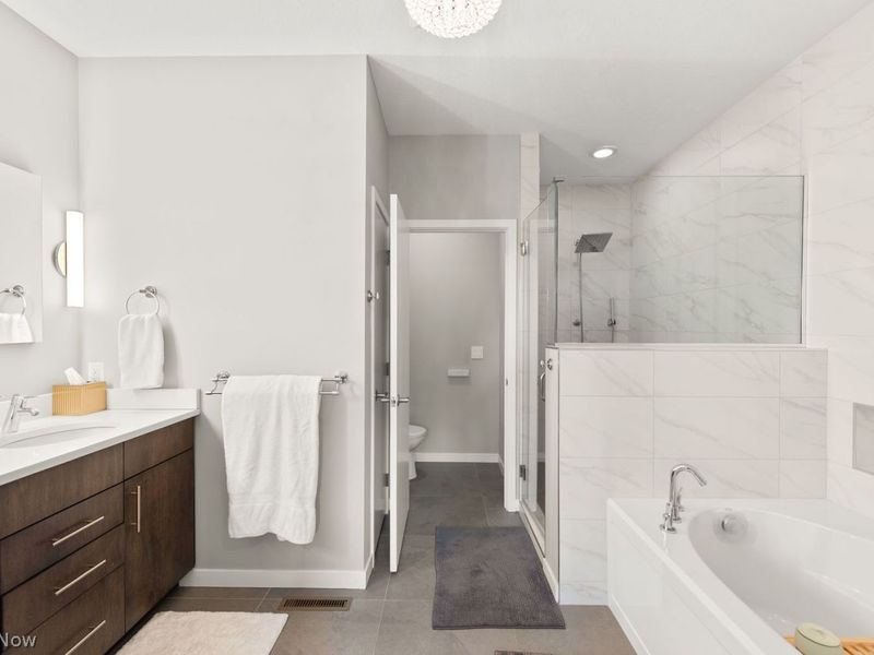 18875 Riversouth, Unit 30, Fairview Park, OH 44126 Photo 30