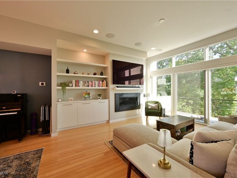 18875 Riversouth, Unit 30, Fairview Park, OH 44126 Photo 9