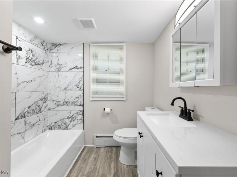 1895 Temblethurst Road, Cleveland, OH 44121 Photo 11