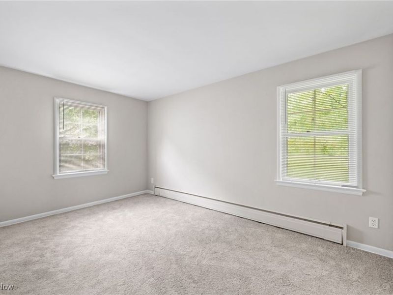 1895 Temblethurst Road, Cleveland, OH 44121 Photo 12