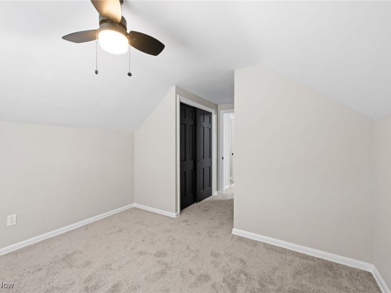 1895 Temblethurst Road, Cleveland, OH 44121 Photo 19